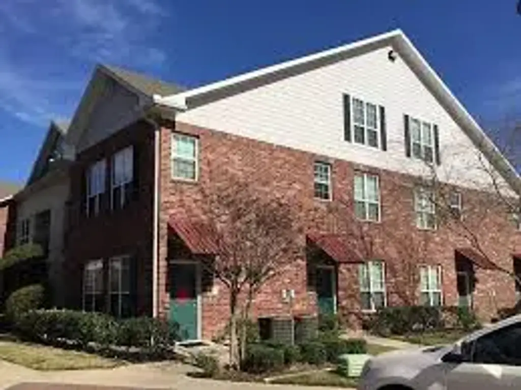 801 Luther Street W 308, College Station