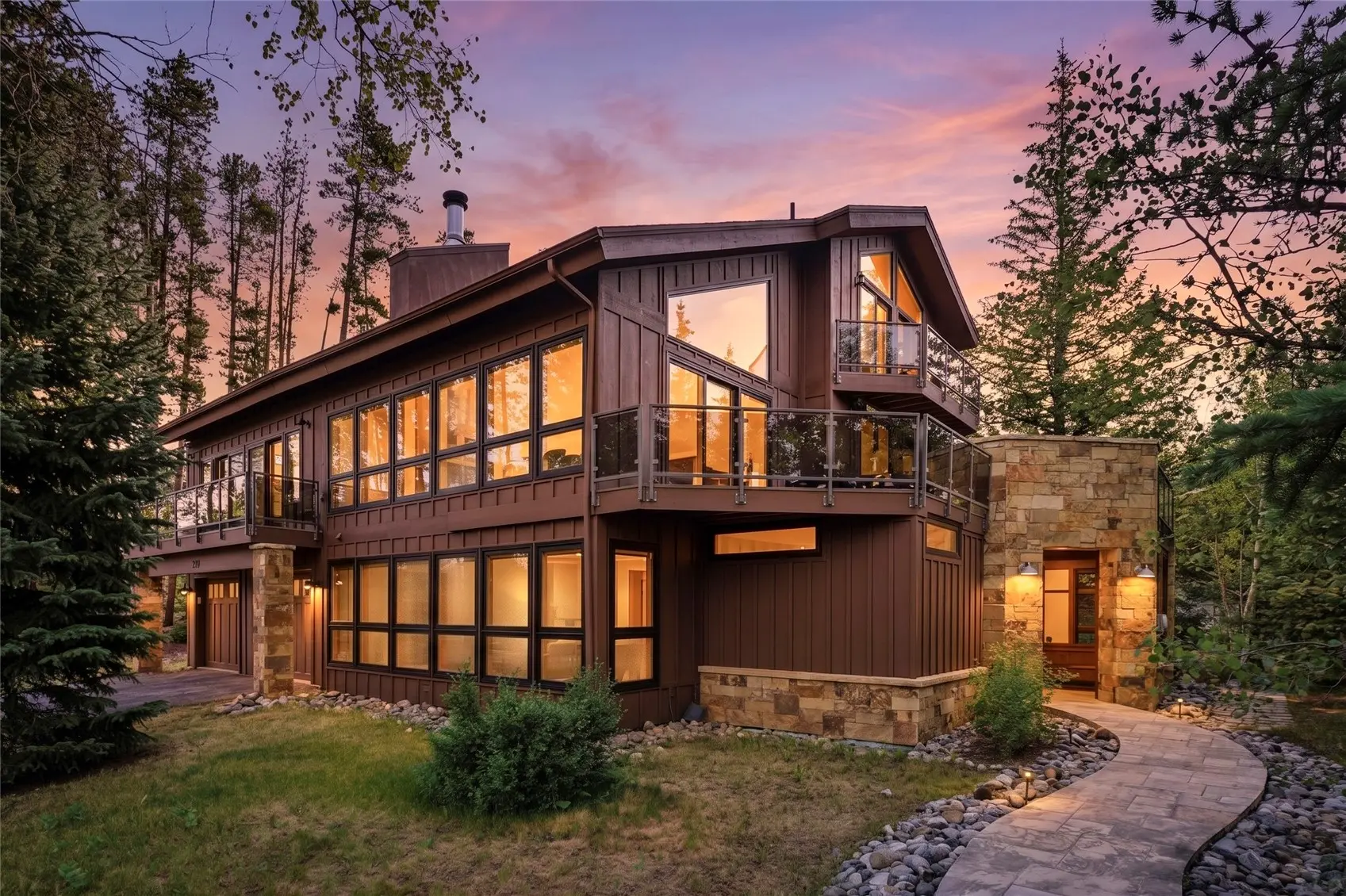 214 Wellington Road, Breckenridge