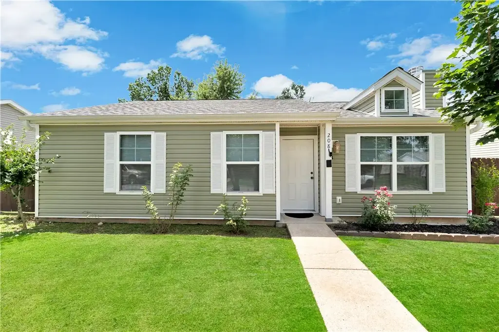 208 Se 17th Street, Bentonville