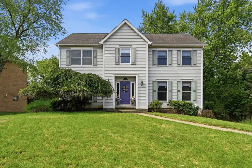 910 Poplar Place, Cranberry