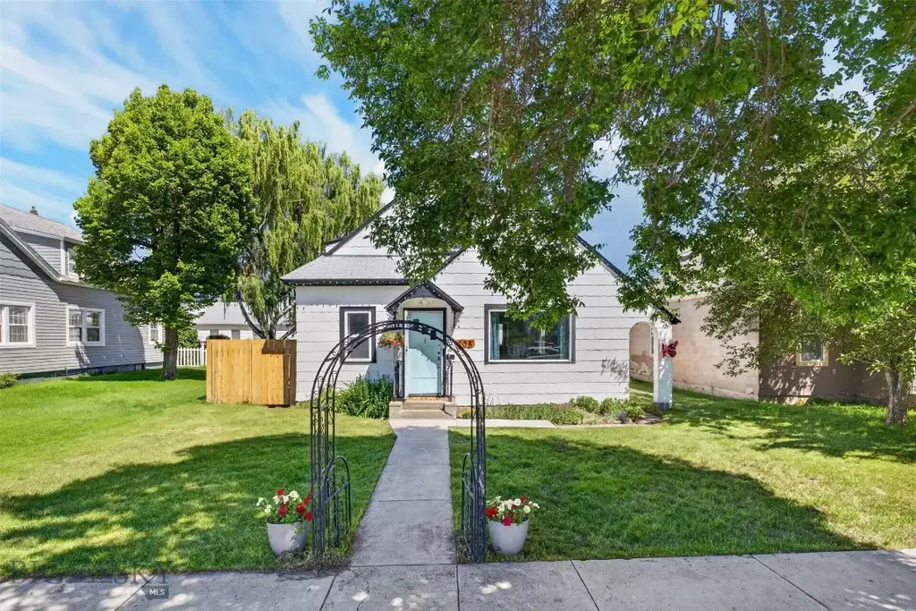 205 Fourth Street, Deer Lodge