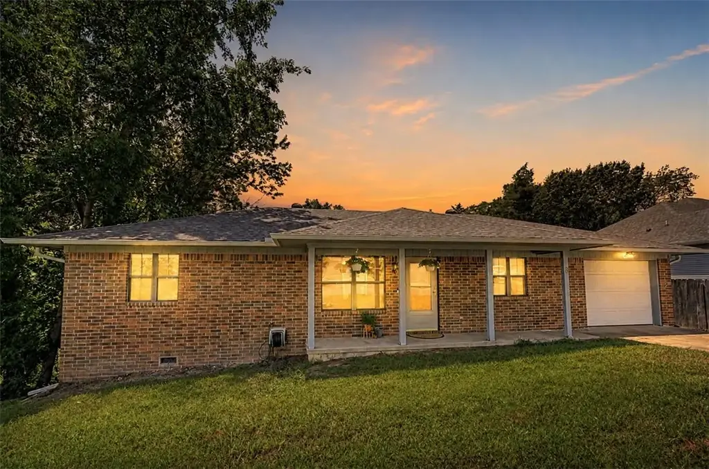 8 Dillow Lane, Bella Vista