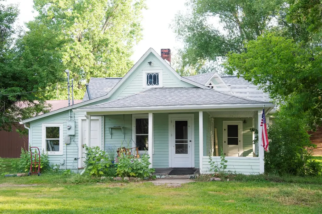 306 4th Avenue Sw, Choteau