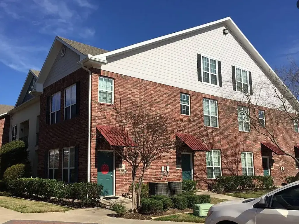 801 Luther Street W 1504, College Station