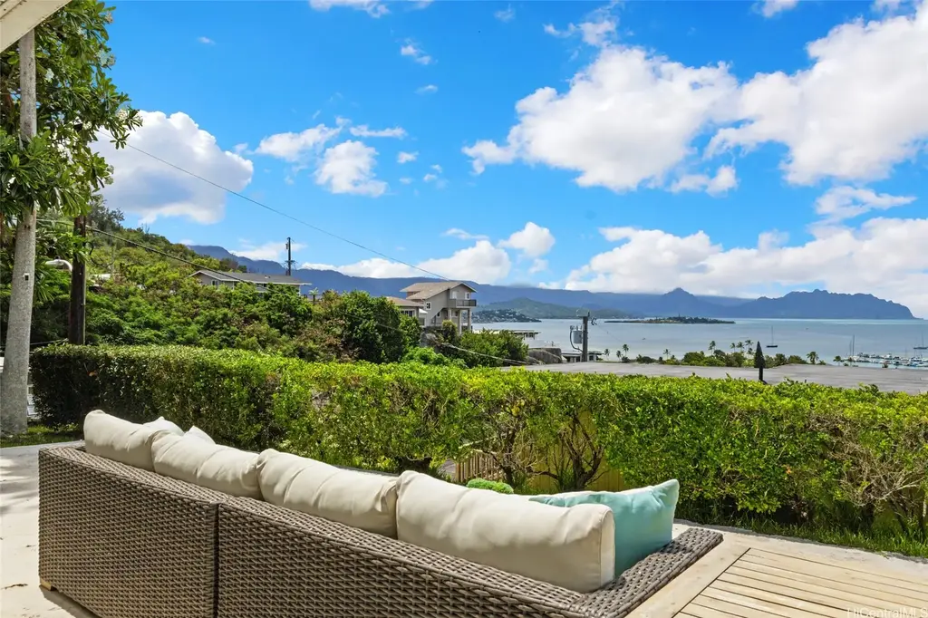 44-103 Kalenakai Place, Kaneohe
