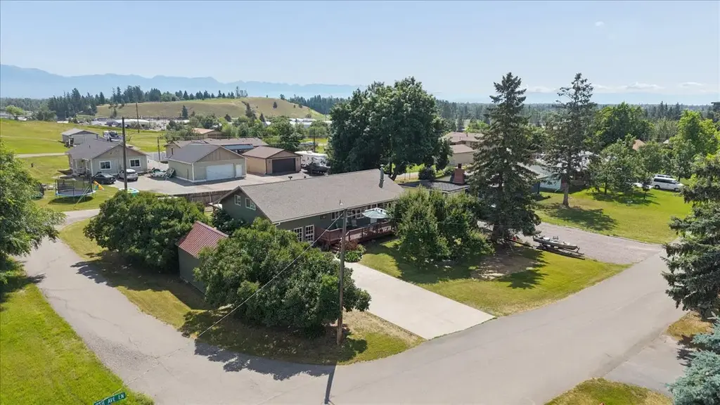 493 9th Avenue, Kalispell