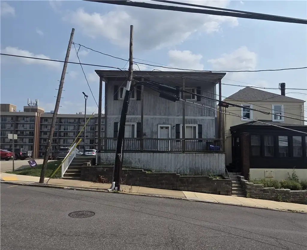 23 College Street , Canonsburg