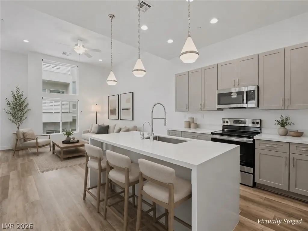 1193 Blossom Point Street, Las Vegas