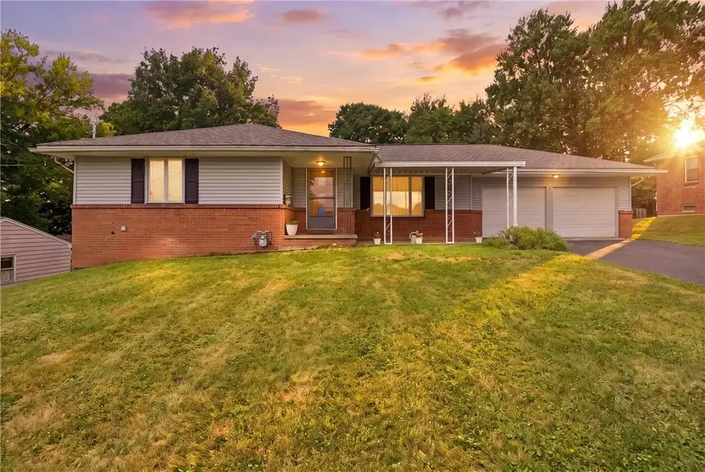 322 Fredrick Drive , Farrell