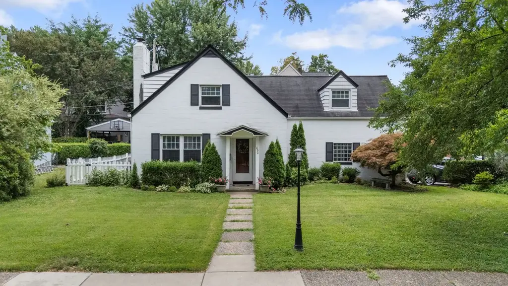 604 Charette Place, Sewickley