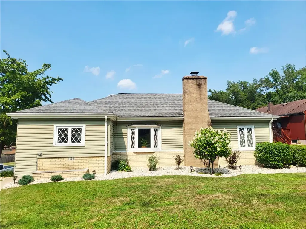 616 Maple Street, Jeannette