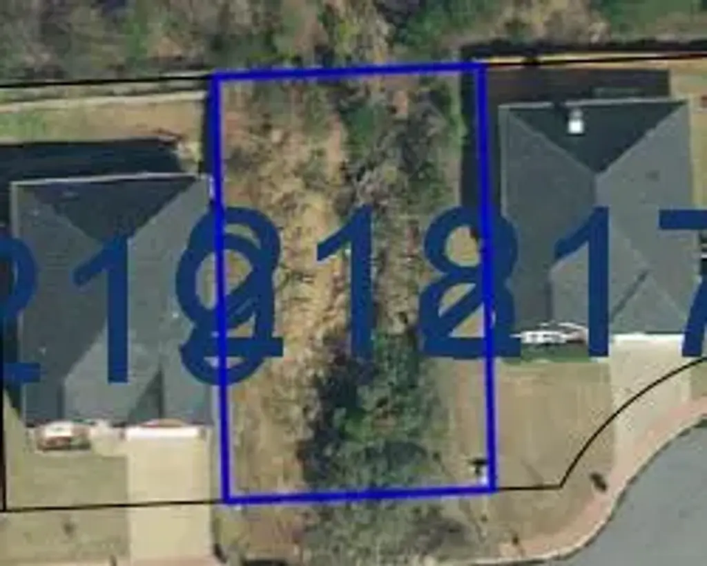 61 Lee Rd 2123, Phenix City