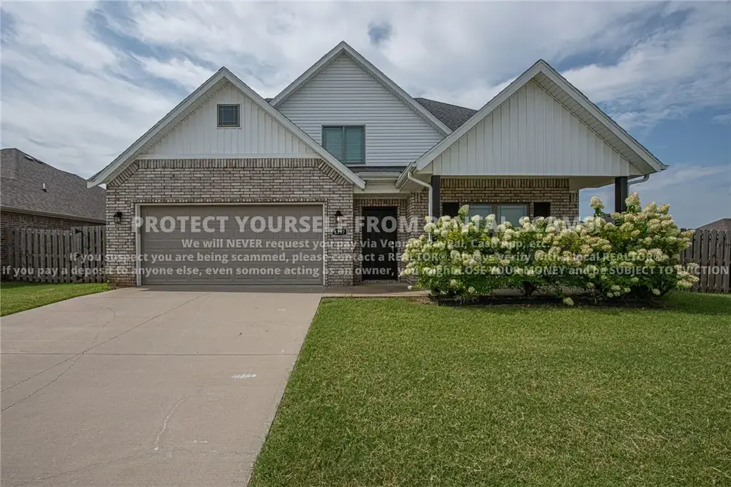 4397 W Newton Avenue, Fayetteville