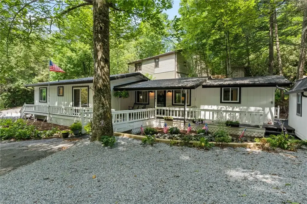 141 River Hollow Road, Newland