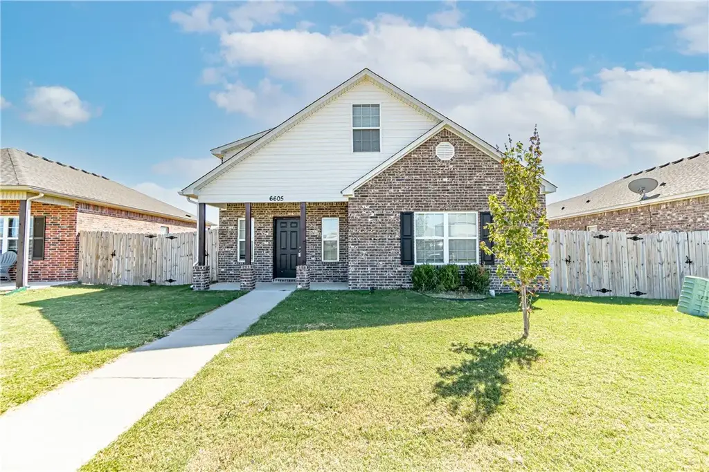6605 Sw Warrington Road, Bentonville