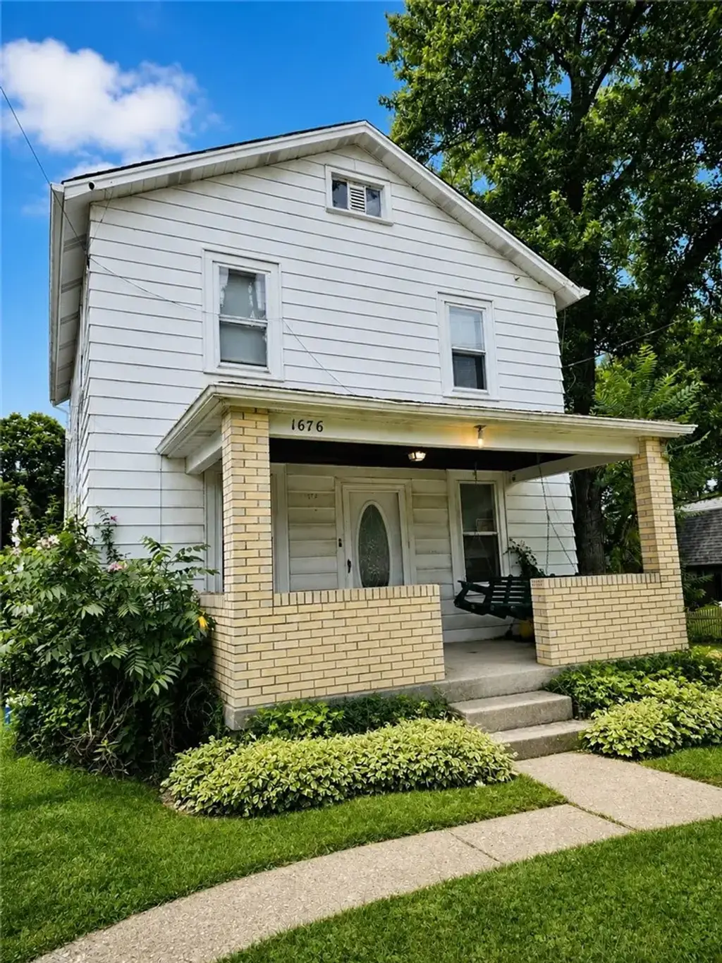 1676 Brodhead Road, Coraopolis