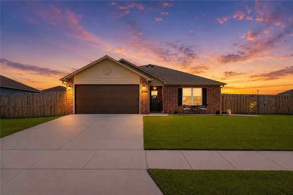 2700 Reynolds Street, Pea Ridge
