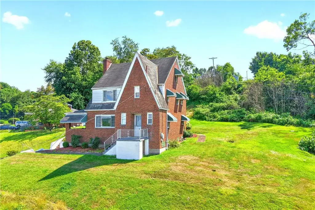 1300 Toman Avenue, Clairton