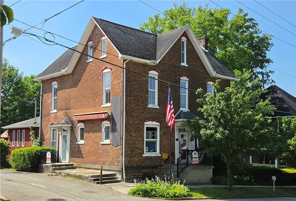 108 Market Street , Ligonier Boro