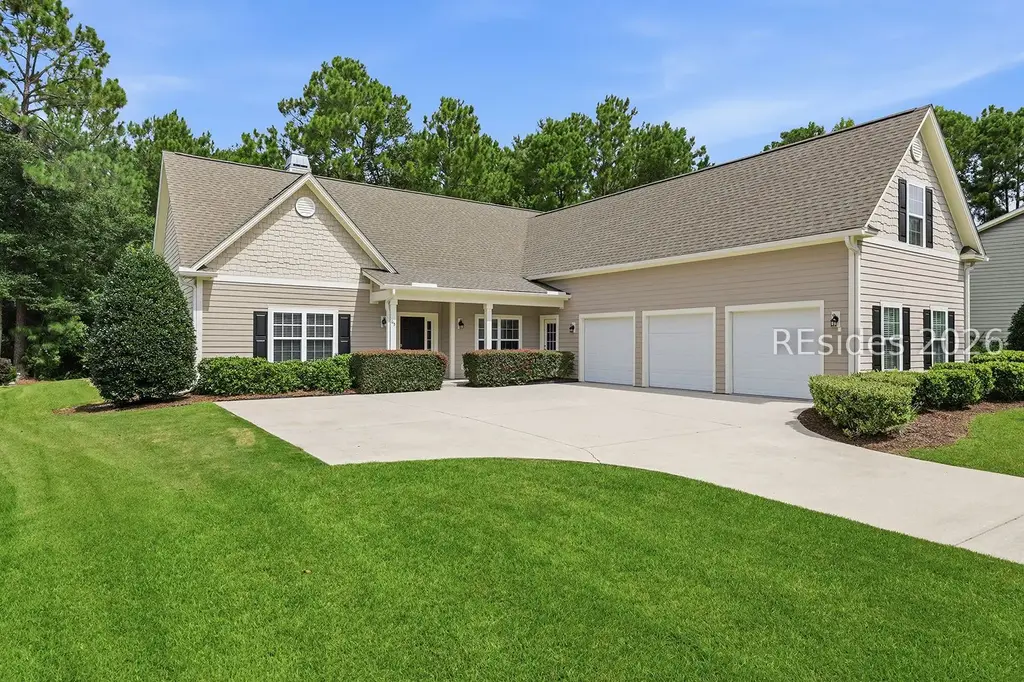 65 Lakes Crossing, Bluffton