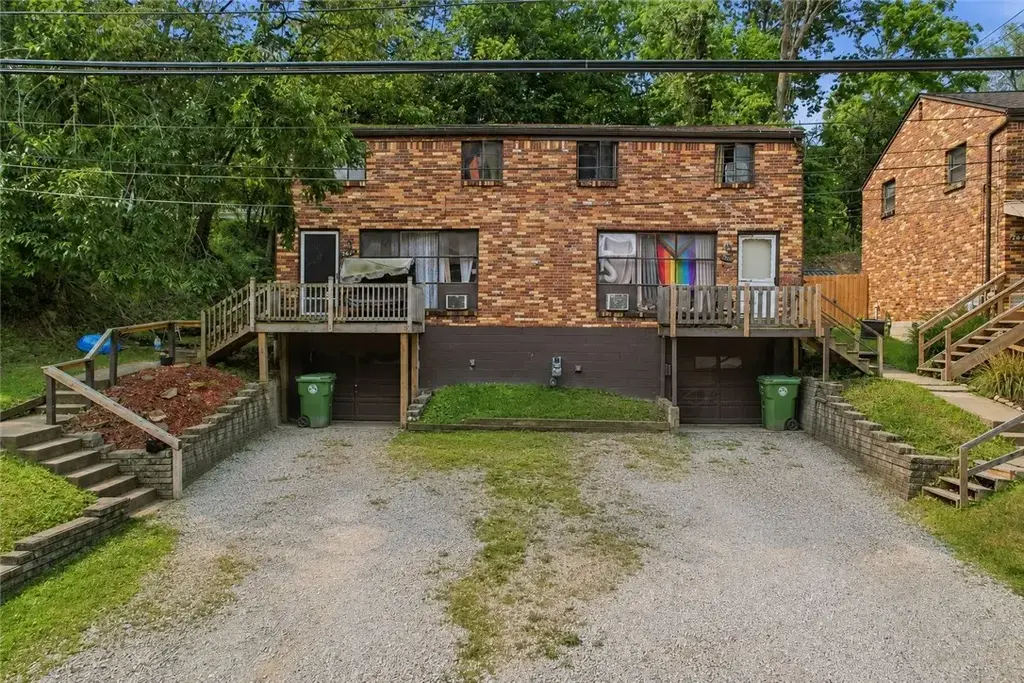 852 Killarney Drive , Castle Shannon