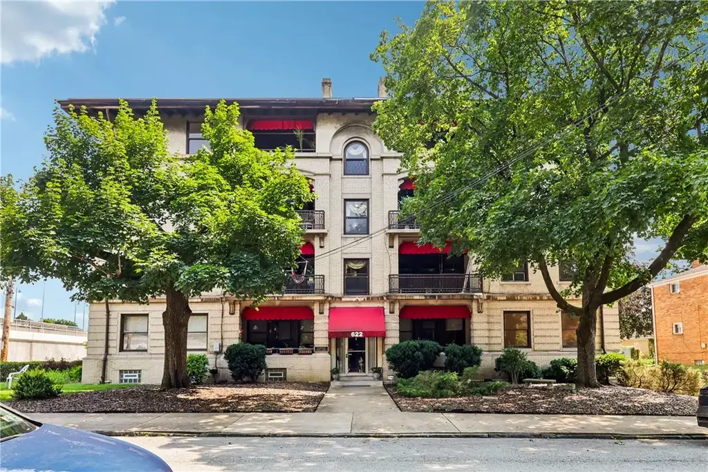 622 Whitney Avenue 2, Regent Square