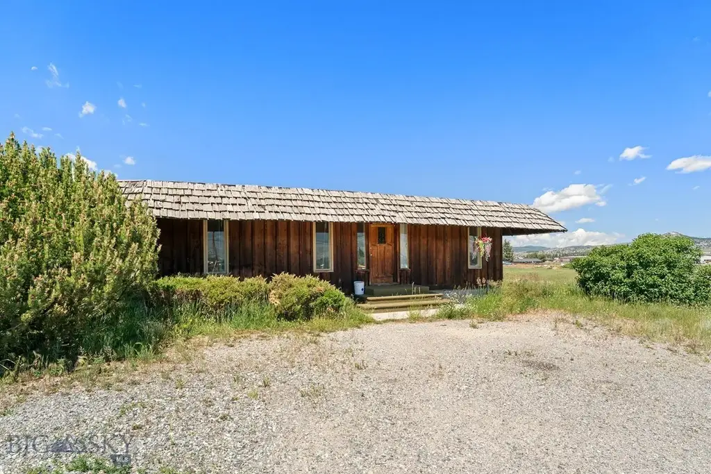 390 Holmes Avenue, Butte
