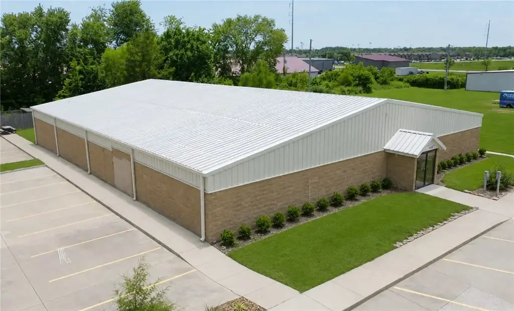 1604 Acorn Drive, Rogers