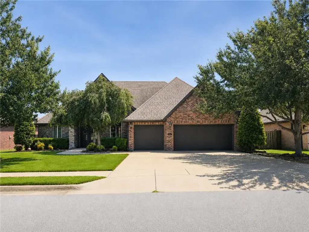 4506 W Mourning Dove Drive, Rogers