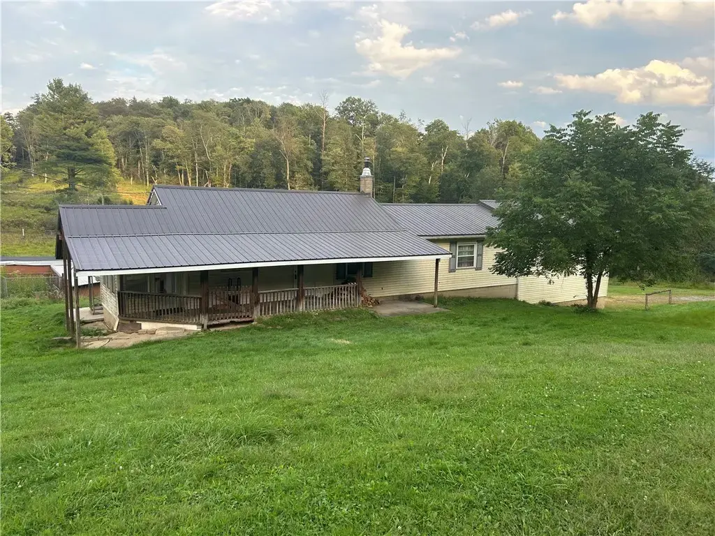 521 Aspen Road , Fairview