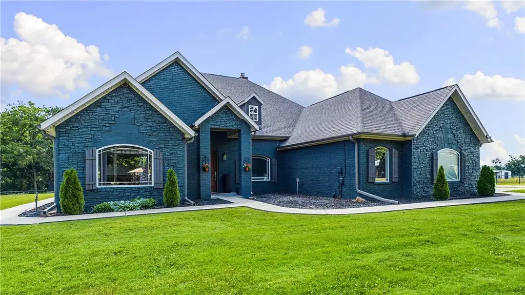 13878 Wayne Boyd Road, Lincoln