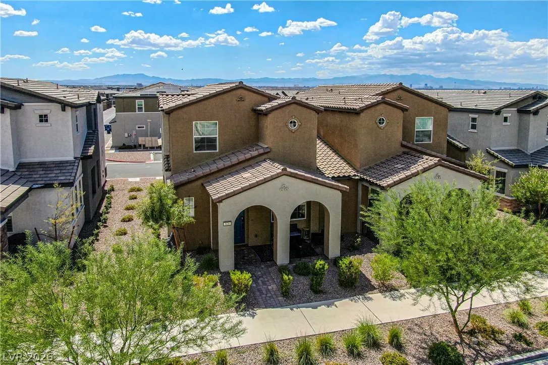 826 Royal Beekman Street, Henderson