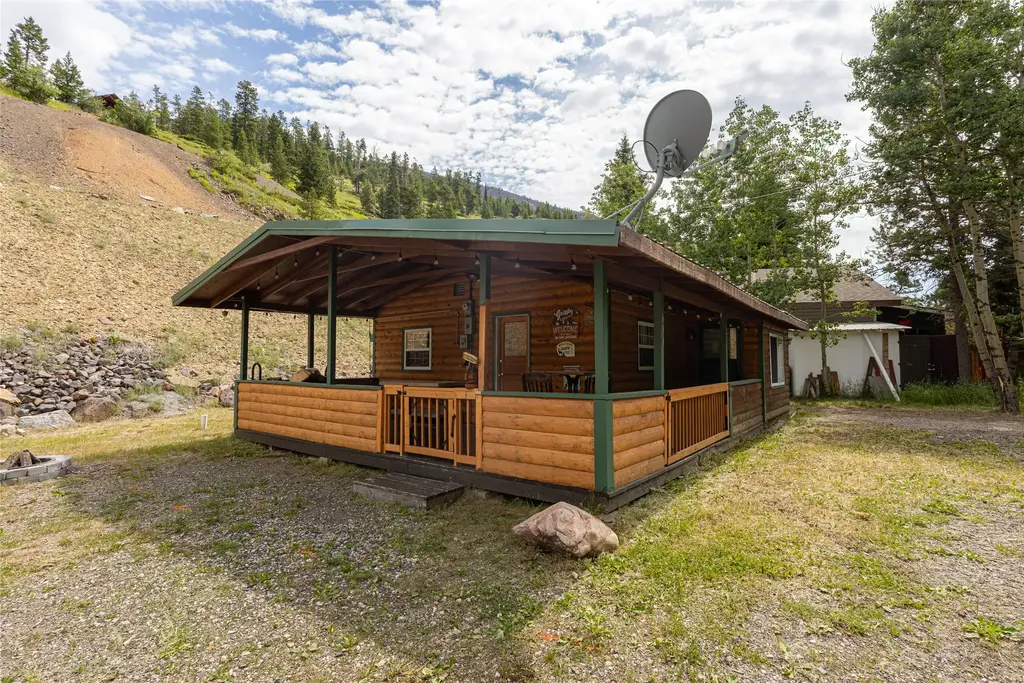 635 N Main Street, Neihart