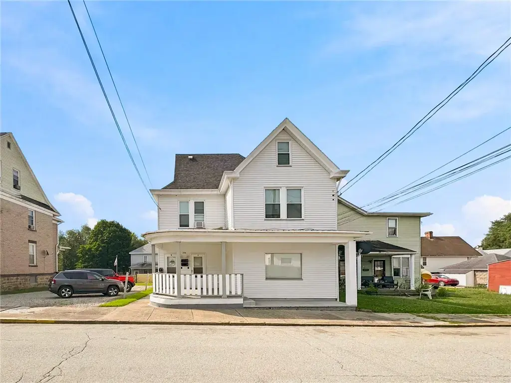 226 Fairview Avenue , Connellsville