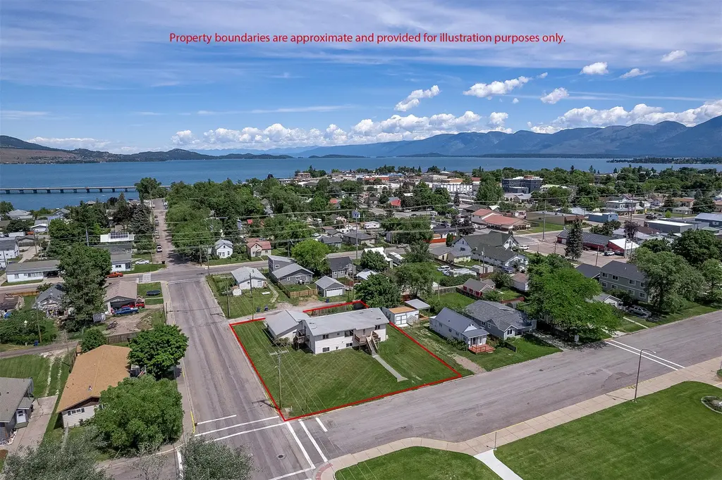 114 8th Avenue W, Polson