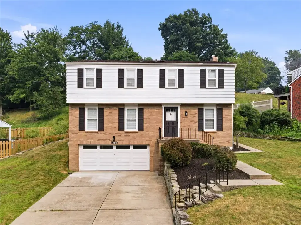 1260 Delfield Drive , Bethel Park