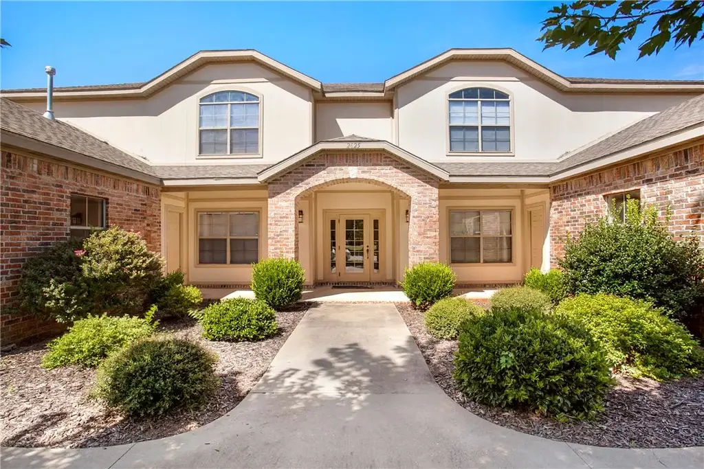 2625 N Arroyo Avenue 4, Fayetteville