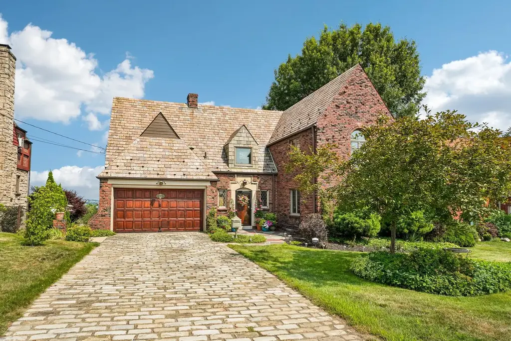 3858 Brownsville Road, Brentwood