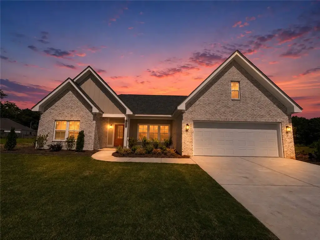 3263 Peppermill Ct, Opelika
