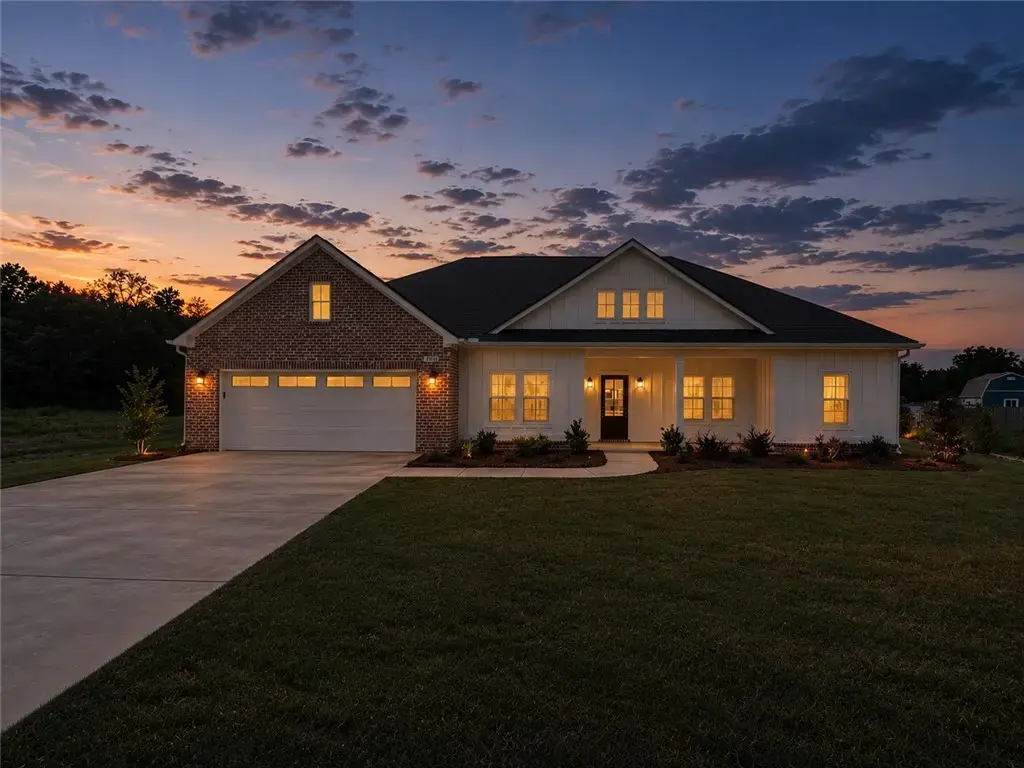 3298 Peppermill Ct, Opelika