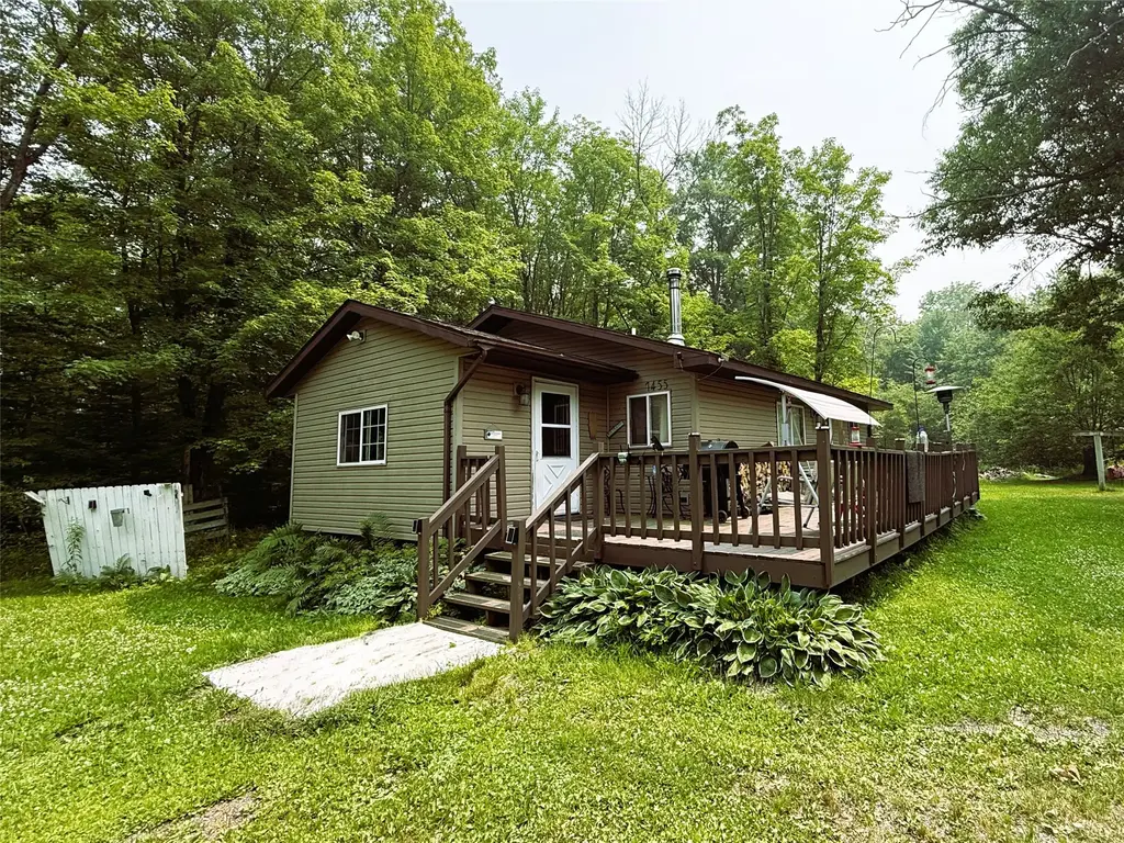 N7455 Hackett Road, Hawkins