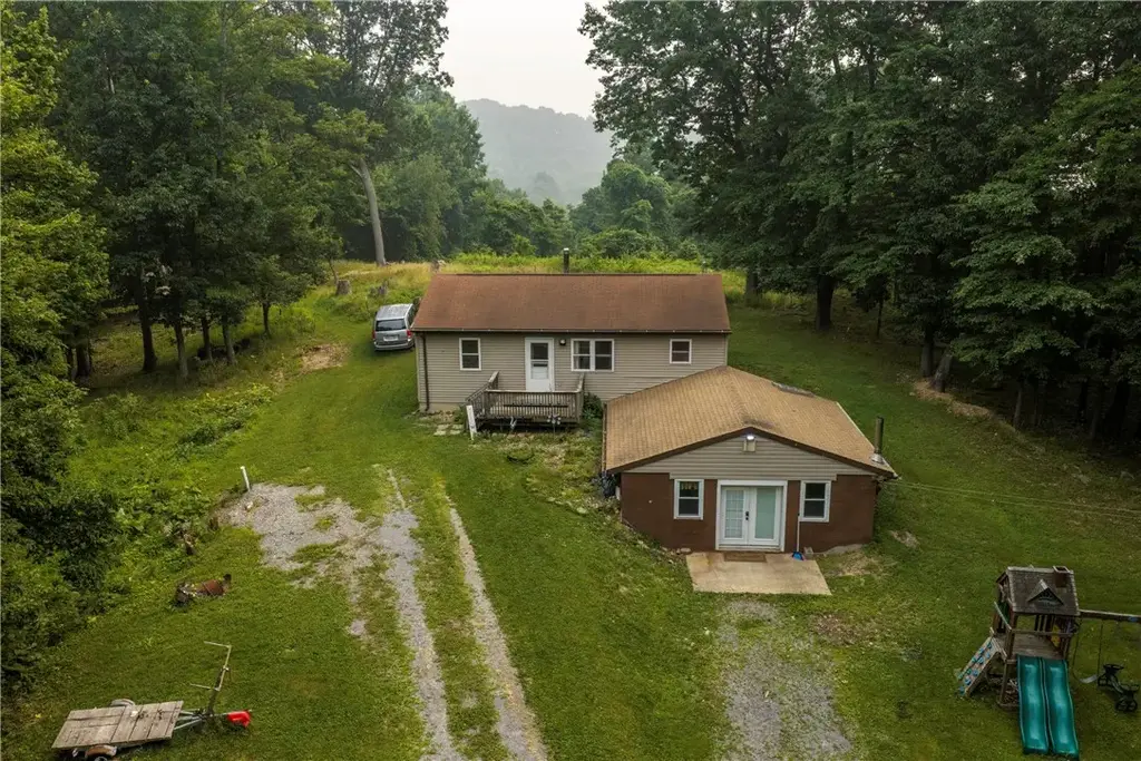 905 Branchton Road , Cherry
