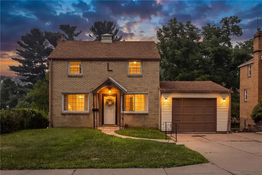 124 Macfarlane Drive , Penn Hills