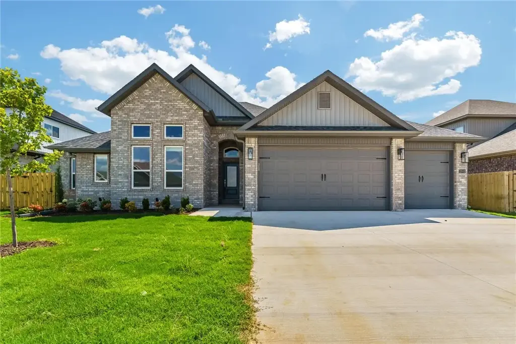 2208 Charles Street, Pea Ridge