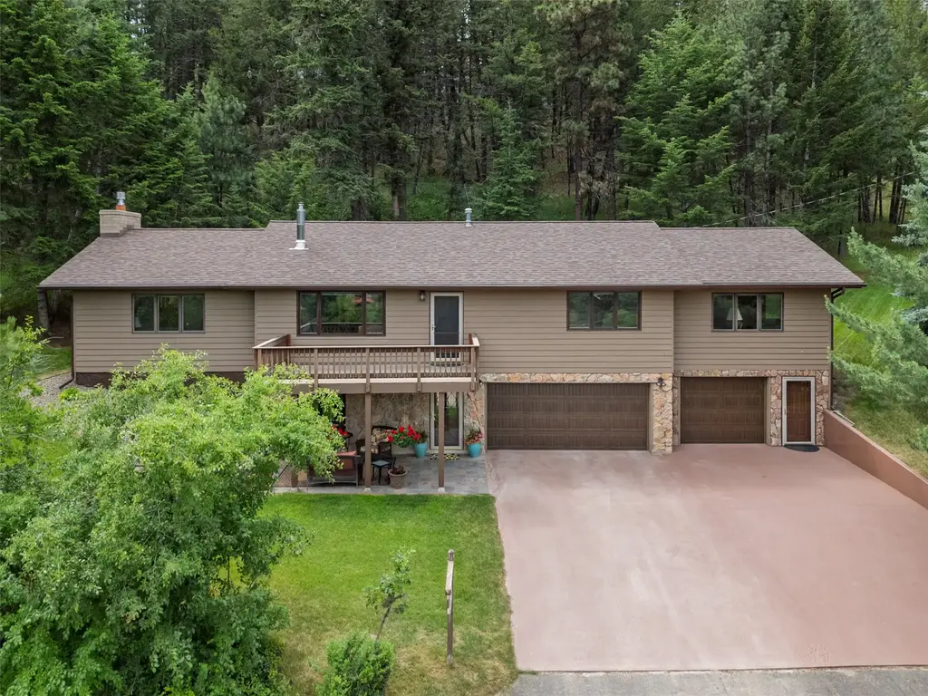 46 Bootlegger Trail, Clancy