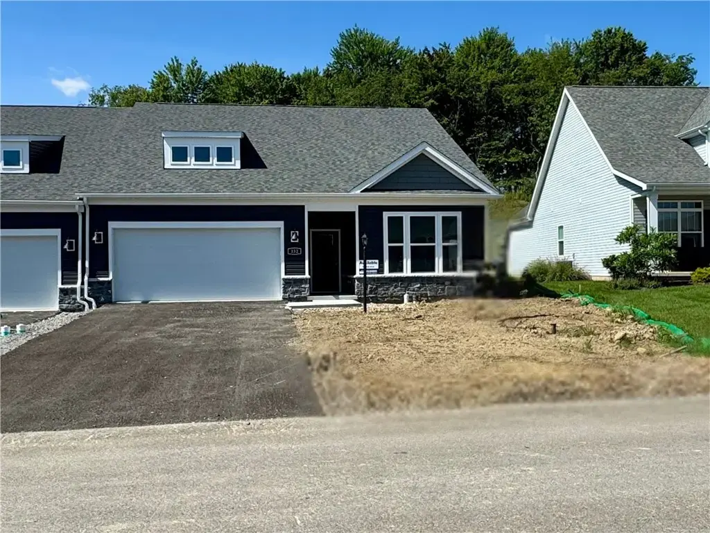332 Gleneagles Drive, Center