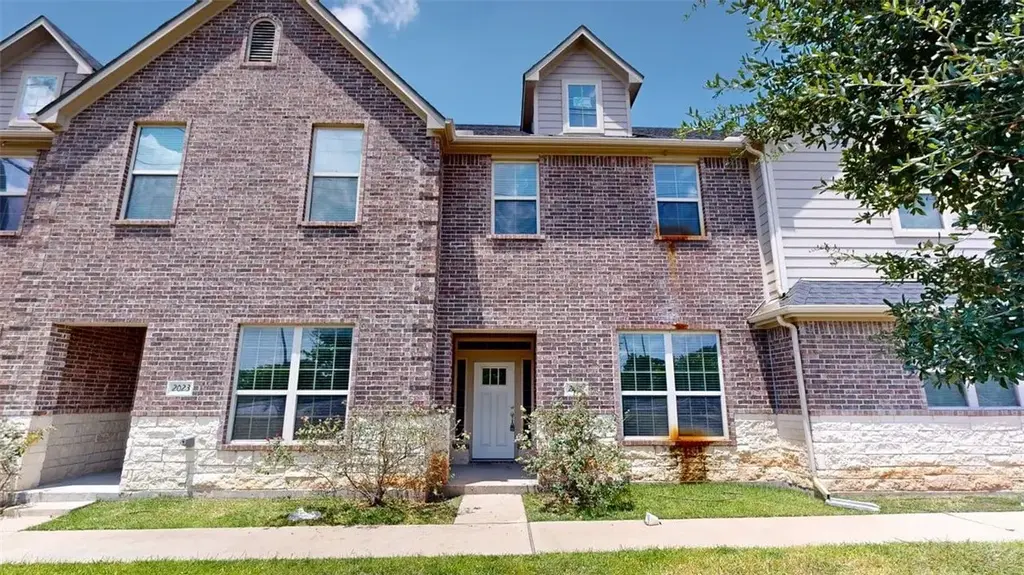 2021 Harvey Mitchell Parkway S, College Station
