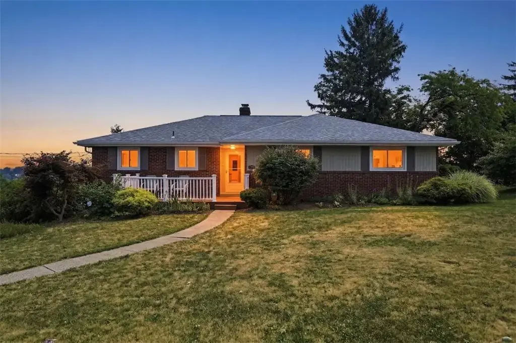 514 Fort Couch Road , Upper St Clair