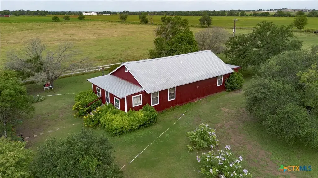 402 Happy Haven Road, McQueeney