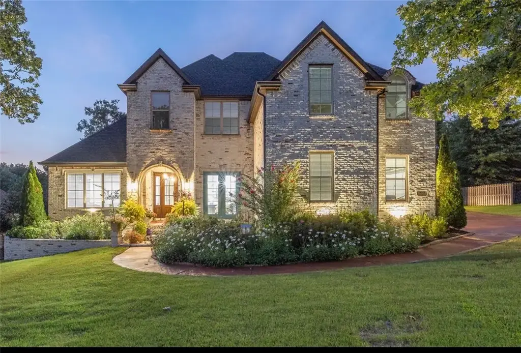 3064 Willow Bend Circle, Springdale